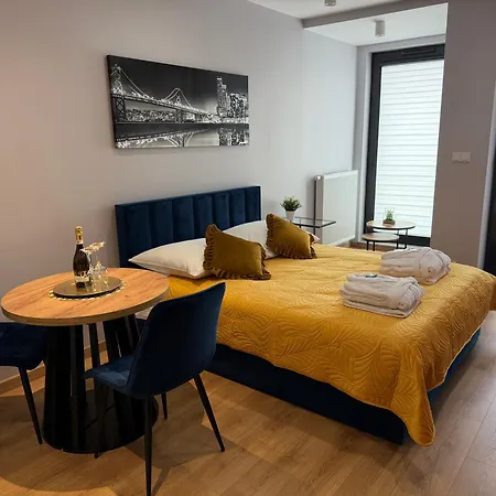 Apartament Krakow Paradise Rajska * クラクフ
