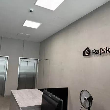 Apartament Krakow Paradise Rajska * クラクフ